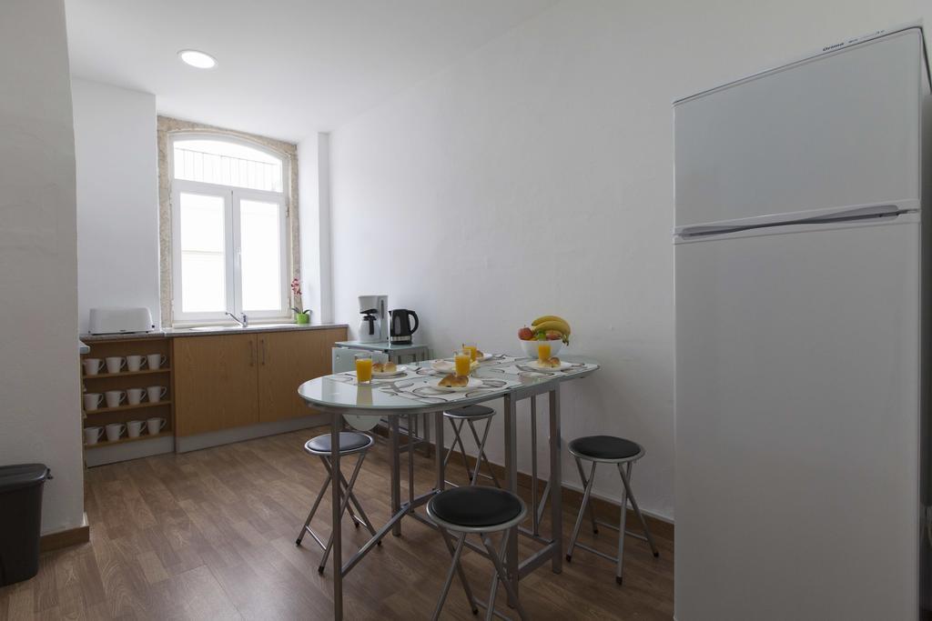 Guest House First Floor Lagos Extérieur photo